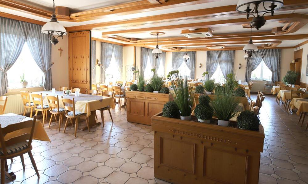 Landhaus Rhoenblick Кюнцелль Экстерьер фото
